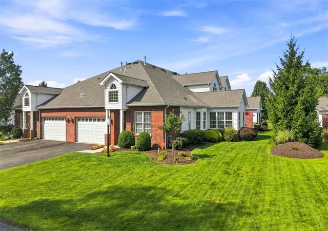 Photo 4 of Sale Pending at 3703 Senate Ct, Adams Twp, PA 16059 | MLS# 1773851 | Listing updated on 2026-09-14