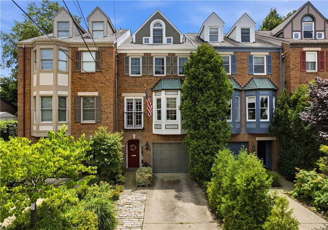 Photo 1 of Single family home for sale at 4722 Bayard St, Shadyside, PA 15213 | MLS# 1773646 | Listing updated on 2026-09-29