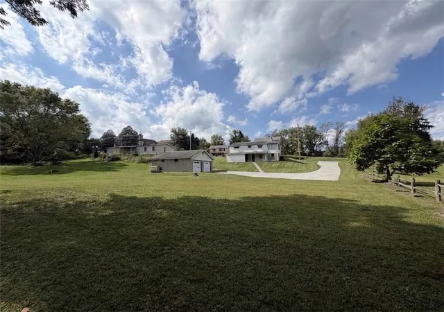 Photo 3 of Single family home for sale at 3031 W Crawford Ave, Dunbar Twp, PA 15425 | MLS# 1773778 | Listing updated on 2026-09-10