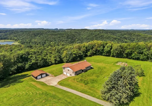 Photo 1 of Single family home for sale at 1005 Carlesa Dr, Raccoon Twp, PA 15001 | MLS# 1773879 | Listing updated on 2026-09-17