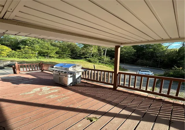 Photo 2 of Single family home for sale at 2058 980 Road, Cecil, PA 15057 | MLS# 1773881 | Listing updated on 2026-09-11