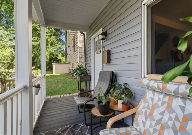 Photo 2 of Single family home for sale at 706 Noblestown Rd, Green Tree, PA 15106 | MLS# 1773334 | Listing updated on 2026-09-14