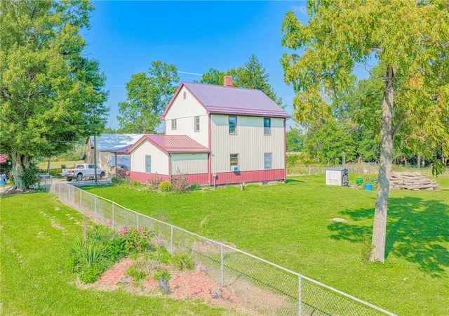 Photo 32 of Single family home for sale at 4217 Hillsville Rd, Pulaski Twp, PA 16143 | MLS# 1773771 | Listing updated on 2026-09-10