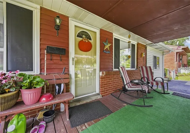 Photo 3 of Single family home for sale at 576 Firethorne Dr, Monroeville, PA 15146 | MLS# 1773896 | Listing updated on 2026-09-12