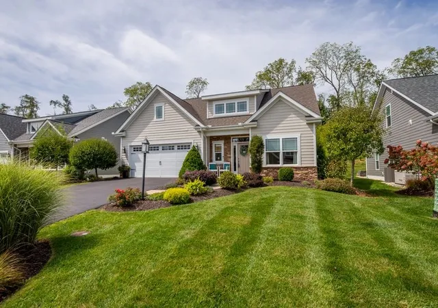 Single family home for sale at 124 Summer Ln, Mt Pleasant Twp, PA 15057 | MLS# 1772873