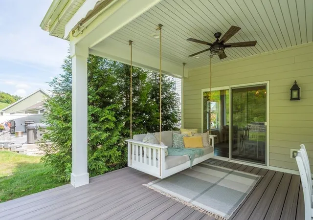 Photo 2 of Single family home for sale at 124 Summer Ln, Mt Pleasant Twp, PA 15057 | MLS# 1772873 | Listing updated on 2026-10-05