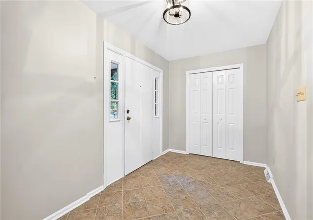 Photo 2 of Sale Pending at 222 Allenberry Cir, Mt Lebanon, PA 15234 | MLS# 1773854 | Listing updated on 2026-09-30