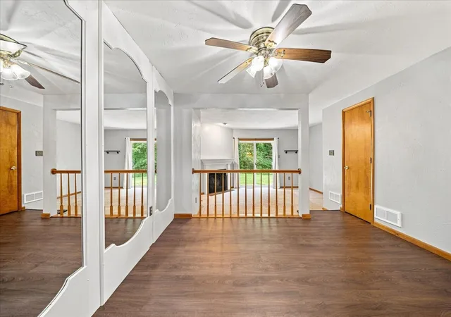Photo 4 of Townhouse for sale at 109 Spruce Ct, Ross Twp, PA 15229 | MLS# 1773907 | Listing updated on 2026-09-13