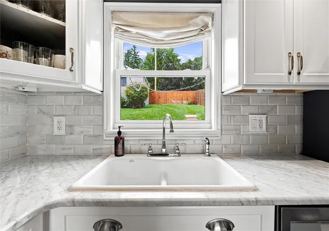 Photo 3 of Single family home for sale at 690 Means Ave, Bellevue, PA 15202 | MLS# 1773549 | Listing updated on 2026-10-01