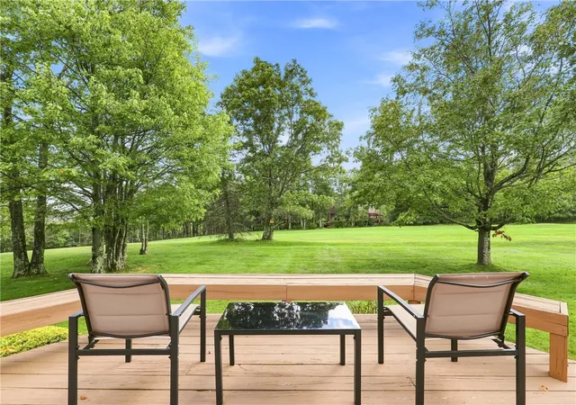 Photo 3 of Single family home for sale at 1727 Snowfield Run, Hidden Valley, PA 15502 | MLS# 1773898 | Listing updated on 2026-09-13