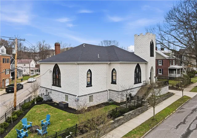 Single family home for sale at 201 Frederick Ave, Sewickley, PA 15143 | MLS# 1773886