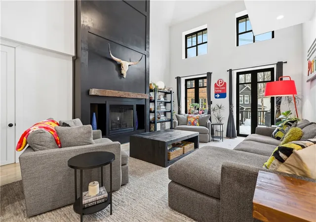 Photo 3 of Single family home for sale at 201 Frederick Ave, Sewickley, PA 15143 | MLS# 1773886 | Listing updated on 2026-09-12