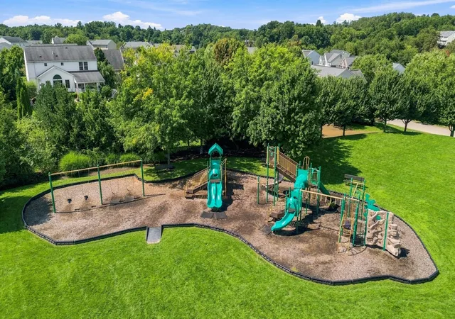 Photo 50 of Single family home for sale at 219 Buckingham Dr, Ohio Twp, PA 15237 | MLS# 1773928 | Listing updated on 2026-09-12