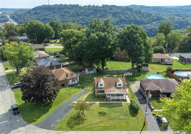 Photo 3 of Single family home for sale at 4717 Lolly Dr, Monroeville, PA 15146 | MLS# 1773625 | Listing updated on 2026-09-14