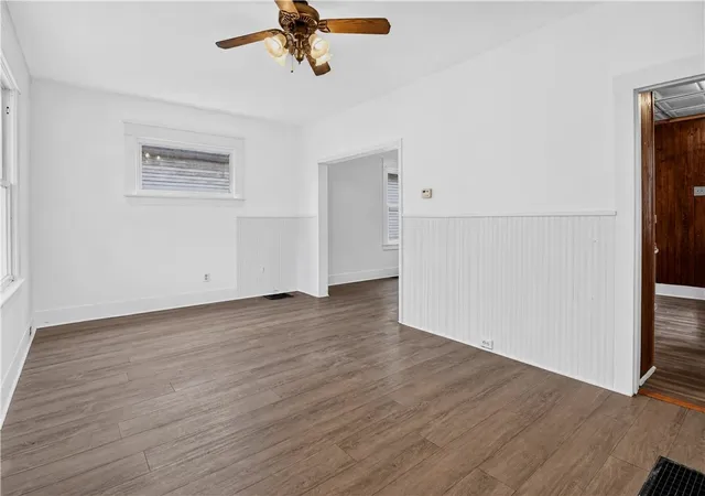 Photo 4 of Single family home for sale at 565 Broad St, City Of Washington, PA 15301 | MLS# 1773942 | Listing updated on 2026-09-10