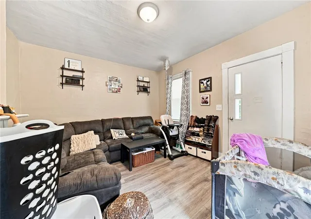 Photo 4 of House for sale at 247 Maple St, Sewickley Twp, PA 15678 | MLS# 1773849 | Listing updated on 2026-09-10