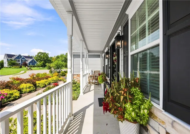 Photo 3 of Single family home for sale at 1038 Blackberry Dr, Franklin Park, PA 15143 | MLS# 1773903 | Listing updated on 2026-09-14