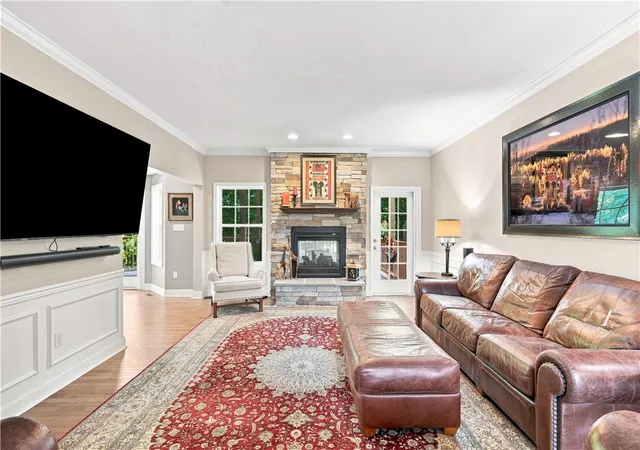 Photo 4 of Single family home for sale at 1038 Blackberry Dr, Franklin Park, PA 15143 | MLS# 1773903 | Listing updated on 2026-09-14