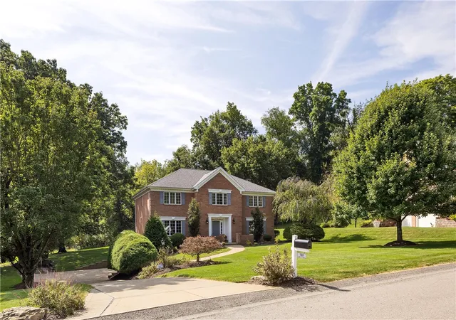 Photo 2 of Sale Pending at 103 Shag Bark Ln, Peters Twp, PA 15367 | MLS# 1773709 | Listing updated on 2026-09-14