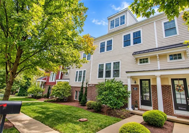 Photo 2 of Townhouse for sale at 1317 Village Ln, South Fayette, PA 15017 | MLS# 1773493 | Listing updated on 2026-10-18