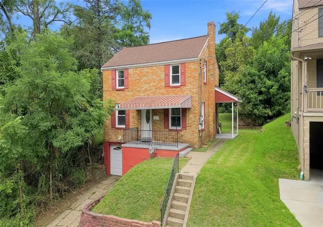 Photo 1 of Single family home for sale at 815 Heber St, Harmony Twp, PA 15005 | MLS# 1773908 | Listing updated on 2026-10-12