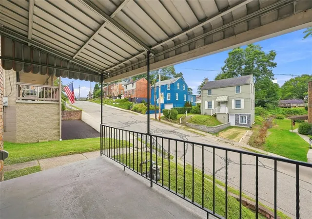 Photo 3 of Single family home for sale at 815 Heber St, Harmony Twp, PA 15005 | MLS# 1773908 | Listing updated on 2026-10-12