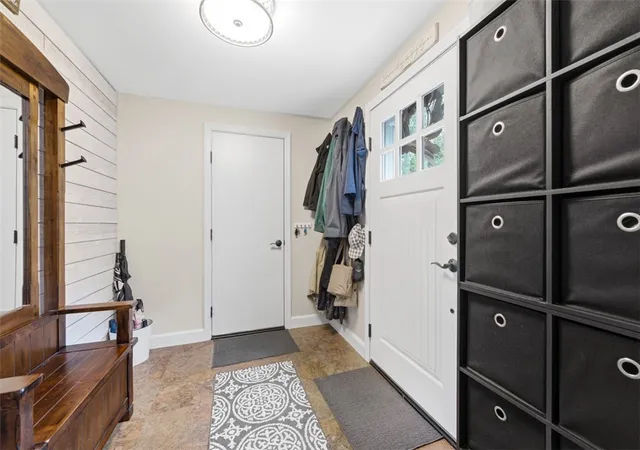 Photo 3 of Single family home for sale at 1820 Kent Rd, Upper St Clair, PA 15241 | MLS# 1773931 | Listing updated on 2026-10-16