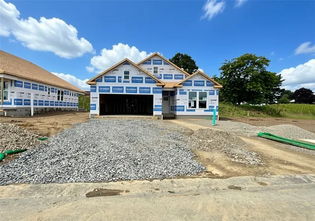 Photo 1 of Single family home for sale at 213 Muirfield Ct, Center Twp, PA 16001 | MLS# 1773953 | Listing updated on 2026-09-18