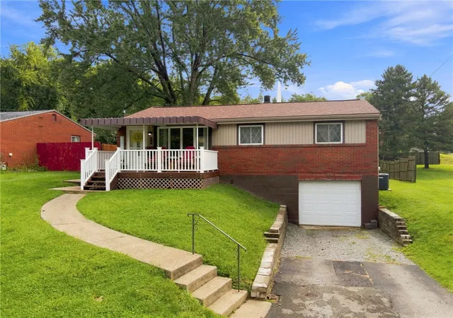 Photo 1 of Single family home for sale at 402 Hochberg Rd, Monroeville, PA 15146 | MLS# 1773707 | Listing updated on 2026-10-01