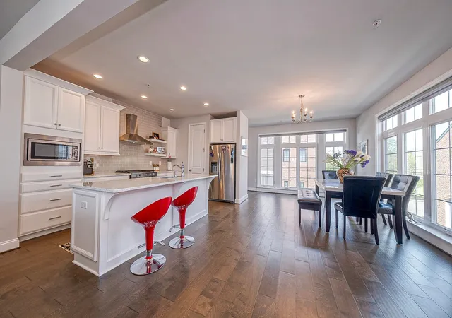 Photo 3 of Townhouse for sale at 119 Meeder Ln, Cranberry Twp, PA 16066 | MLS# 1773962 | Listing updated on 2026-09-20