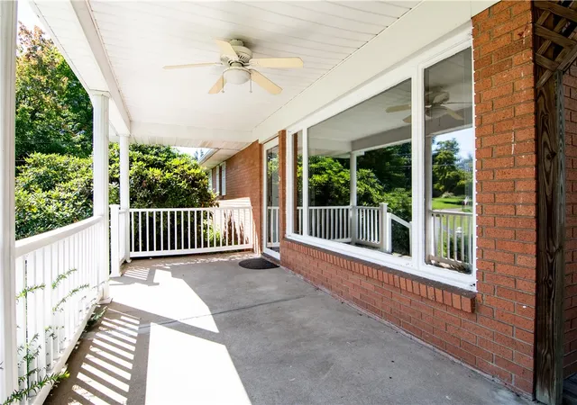 Photo 3 of Single family home for sale at 125 Baldwin Rd, Shenango Twp, PA 16101 | MLS# 1773725 | Listing updated on 2026-09-10