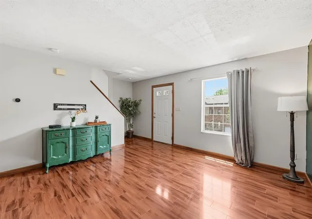 Photo 4 of Townhouse for sale at 602 Sunset Cir, Cranberry Twp, PA 16066 | MLS# 1773983 | Listing updated on 2026-10-06