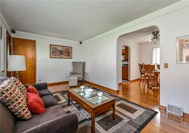 Photo 3 of Single family home for sale at 316 Bernice St, Ross Twp, PA 15237 | MLS# 1773694 | Listing updated on 2026-09-19