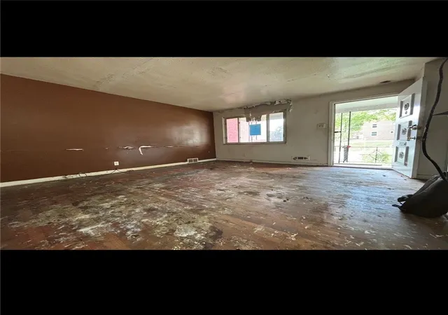 Photo 3 of Single family home for sale at 2526 Bedford Ave, Hill District, PA 15219 | MLS# 1774006 | Listing updated on 2026-09-10