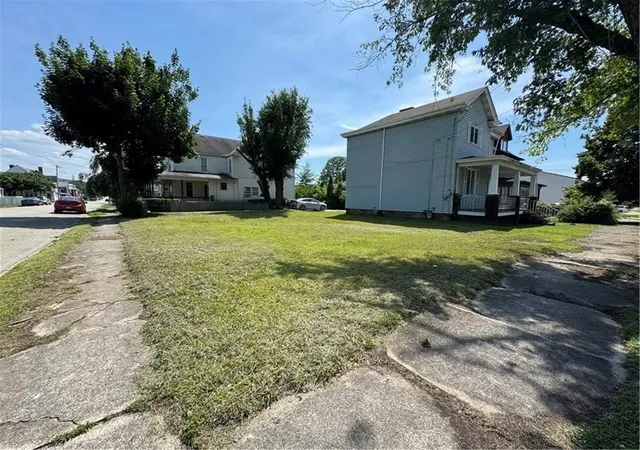 Land for sale at 113 Washington Ave, Connellsville, PA 15425 | MLS# 1774010