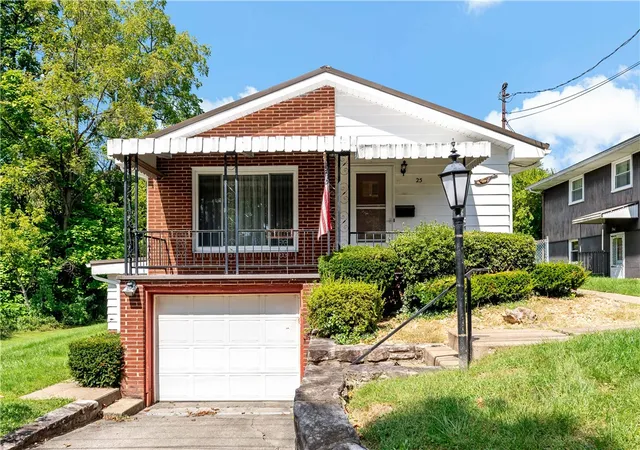 Photo 1 of Single family home for sale at 25 Barclay St, City Of Greensburg, PA 15601 | MLS# 1773740 | Listing updated on 2026-09-14