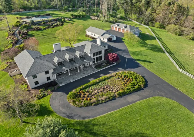 Photo 1 of Single family home for sale at 131 Tyburn Ln, Ligonier Twp, PA 15658 | MLS# 1774015 | Listing updated on 2026-09-11