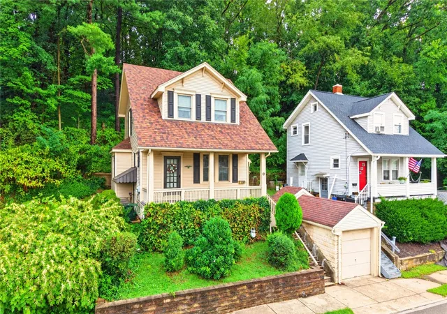 Photo 1 of Single family home for sale at 717 12th Avenue, New Brighton, PA 15066 | MLS# 1773186 | Listing updated on 2026-09-10