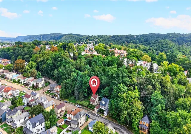 Photo 4 of Single family home for sale at 717 12th Avenue, New Brighton, PA 15066 | MLS# 1773186 | Listing updated on 2026-09-10