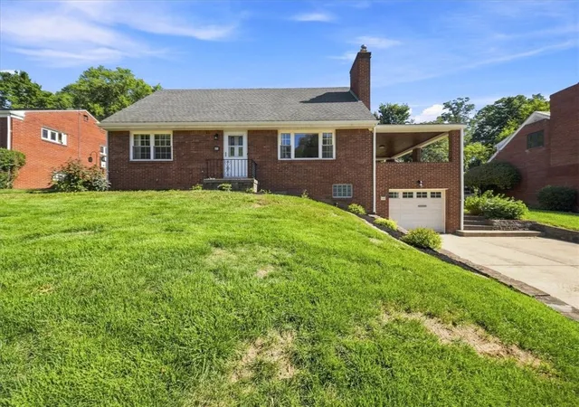 Photo 1 of Single family home for sale at 851 Baldwin St, Castle Shannon, PA 15234 | MLS# 1774012 | Listing updated on 2026-09-12