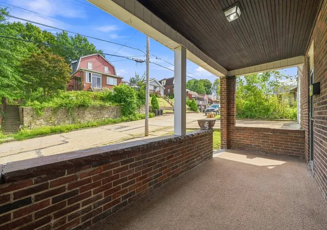 Photo 3 of Single family home for sale at 423 Wilson Ave, Ambridge, PA 15003 | MLS# 1774033 | Listing updated on 2026-09-18
