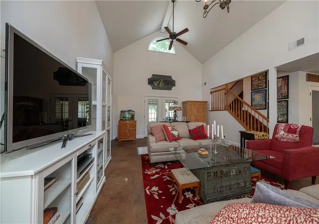 Photo 3 of Single family home for sale at 3800 Mount Royal Blvd, Hampton, PA 15101 | MLS# 1774041 | Listing updated on 2026-09-11