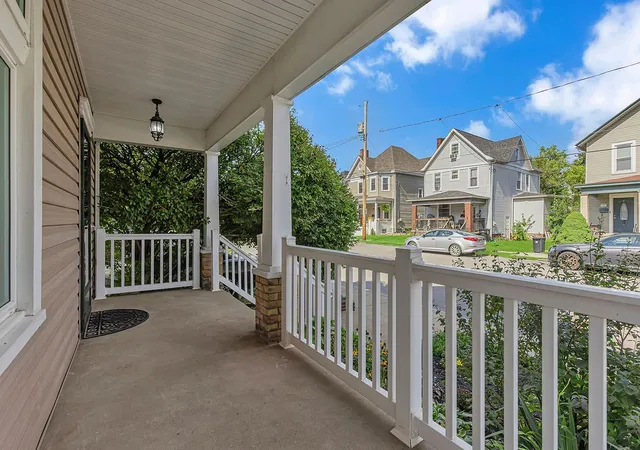 Photo 2 of Single family home for sale at 370 Ohio Ave, Rochester, PA 15074 | MLS# 1773762 | Listing updated on 2026-09-11