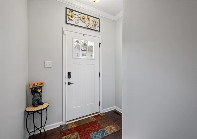Photo 2 of Townhouse for sale at 1435 Deer Crk Xing Dr, Cecil, PA 15317 | MLS# 1774045 | Listing updated on 2026-09-13