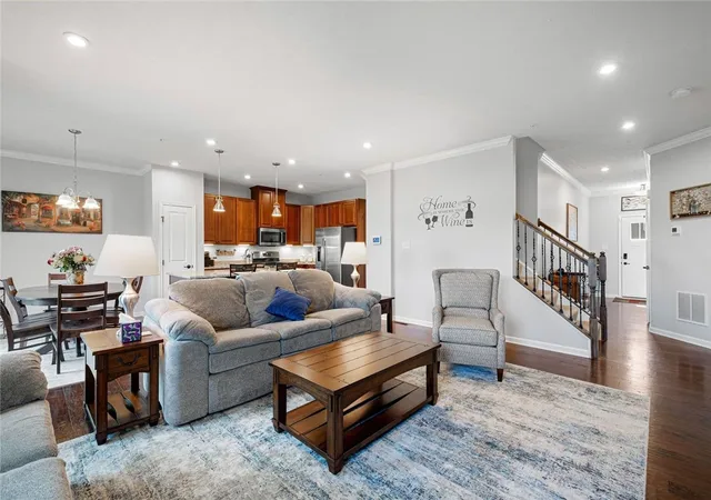 Photo 4 of Townhouse for sale at 1435 Deer Crk Xing Dr, Cecil, PA 15317 | MLS# 1774045 | Listing updated on 2026-09-13