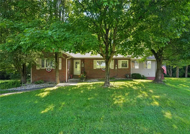 Photo 1 of Single family home for sale at 1101 Woodside Ave, Ellwood City, PA 16117 | MLS# 1774037 | Listing updated on 2026-09-14