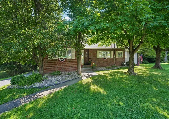 Photo 2 of Single family home for sale at 1101 Woodside Ave, Ellwood City, PA 16117 | MLS# 1774037 | Listing updated on 2026-09-14
