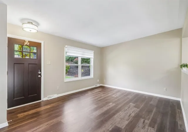 Photo 3 of Single family home for sale at 4843 King Rd, Hampton, PA 15101 | MLS# 1774053 | Listing updated on 2026-10-17