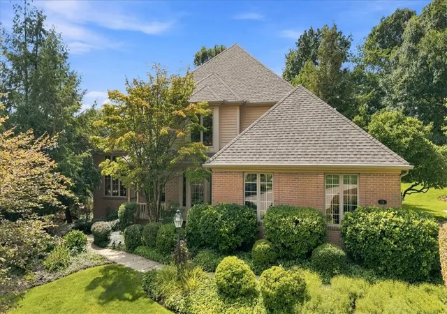 Single family home for sale at 114 Hidden Valley Ct, Ohio Twp, PA 15143 | MLS# 1773619