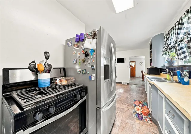 Photo 4 of Single family home for sale at 424 Bunola River Rd, Forward Twp, PA 15020 | MLS# 1773863 | Listing updated on 2026-09-12